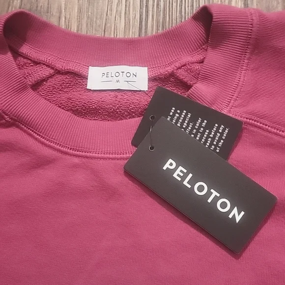 Peloton fuchsia oversized crew neck sweater Womans size medium - Picture 4 of 5